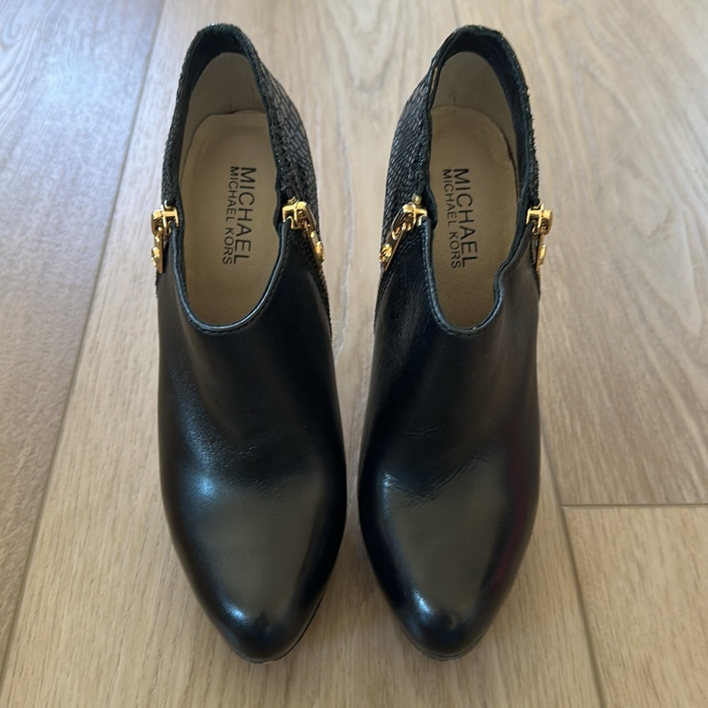 Michael Kors Boots - Picture 2 of 6